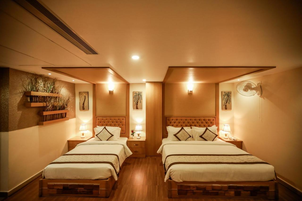 Nesma Palace Kannur Exteriör bild